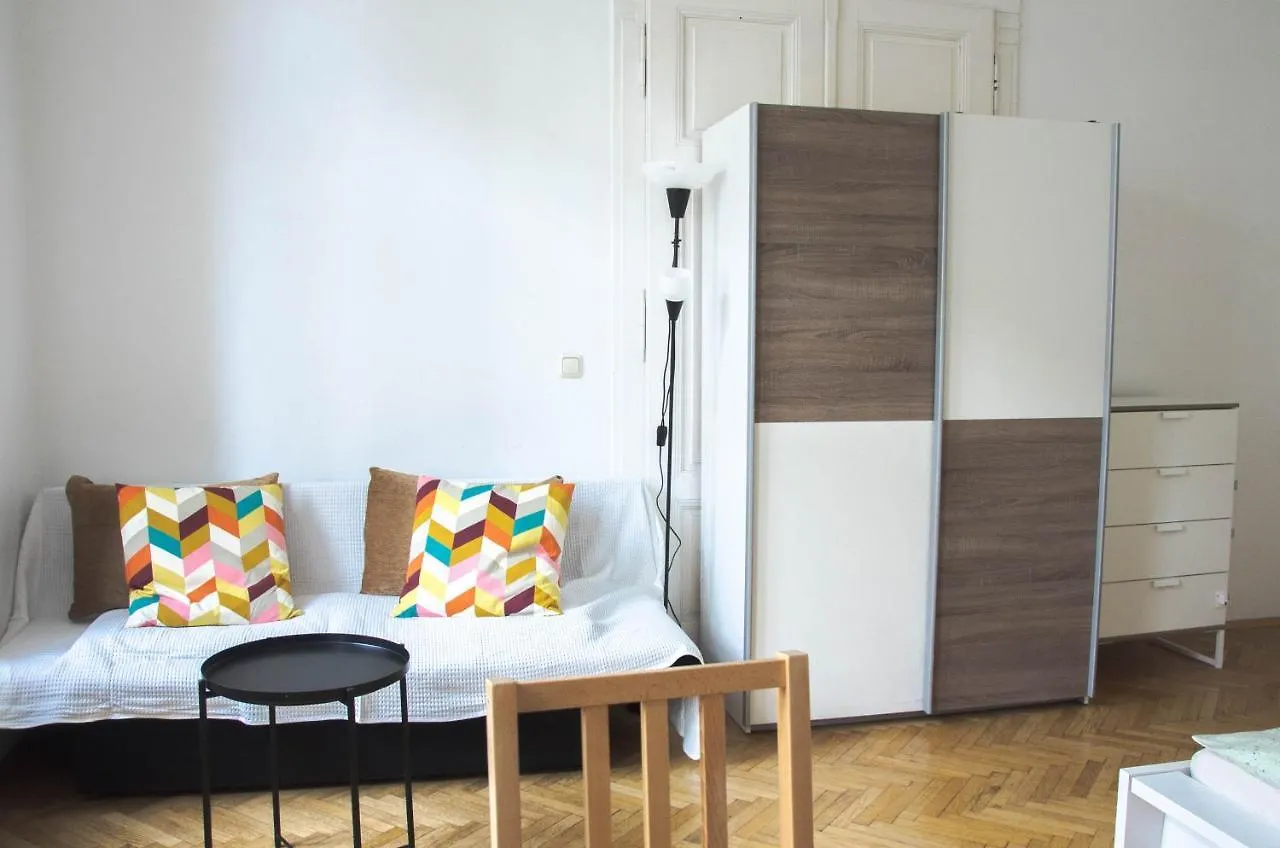 Wonderful Two Bedroom Apartment Вена Австрия